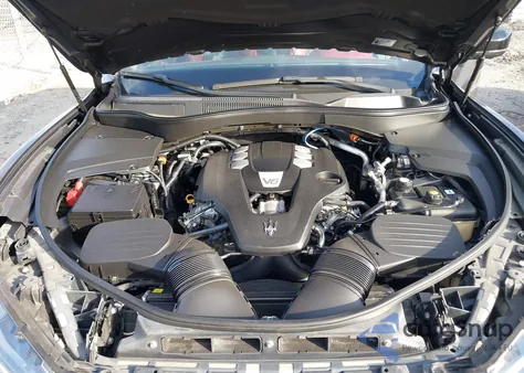 2022 Maserati Levante Gt z USA, uszkodzony, nr VIN ZN661XUA1NX393801